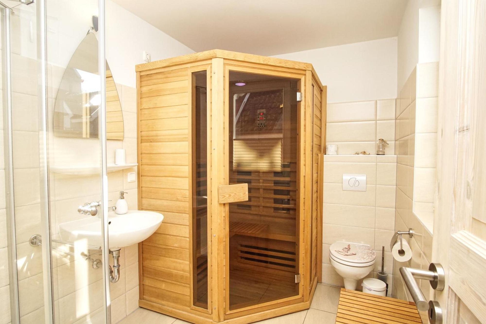 Ferienhaus Wellenlaeufer Haus - Sauna, Terrasse, Garten 글로페 외부 사진